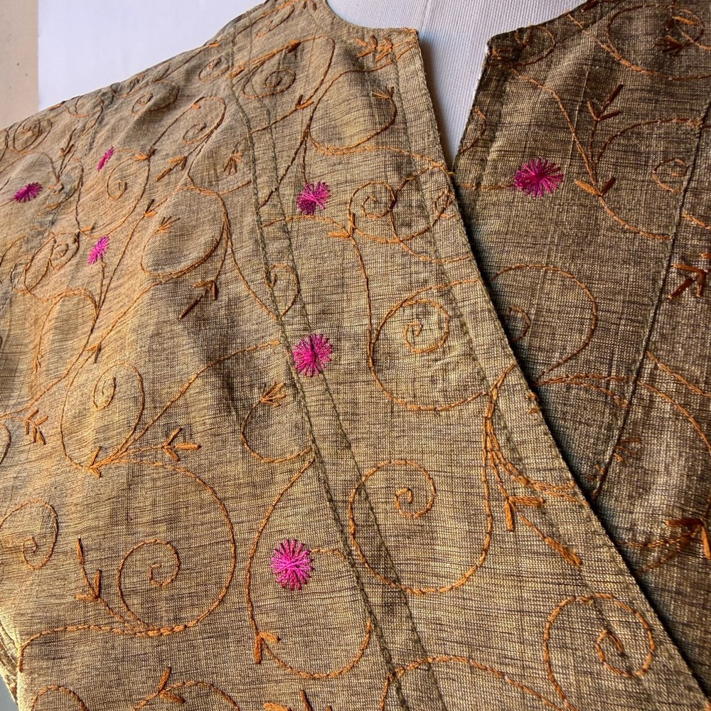 Love Gold Wrap Blouse with Pink Embroidery - Picture 4 of 8